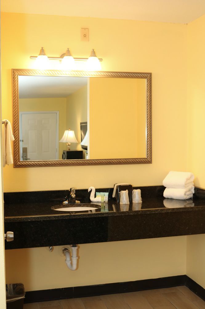 Shining Light Inn&suites Hotel