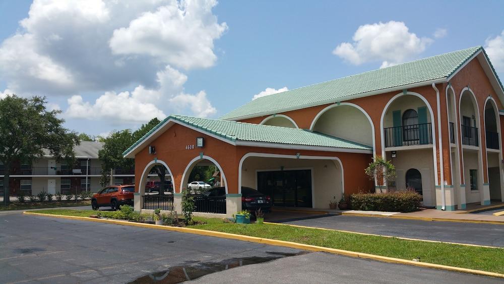 Hotel Shining Light Inn&suites